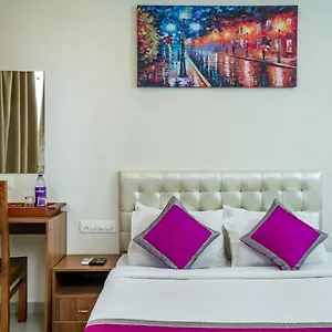 https://nexstay-treats-inn.kerala-hotels.net