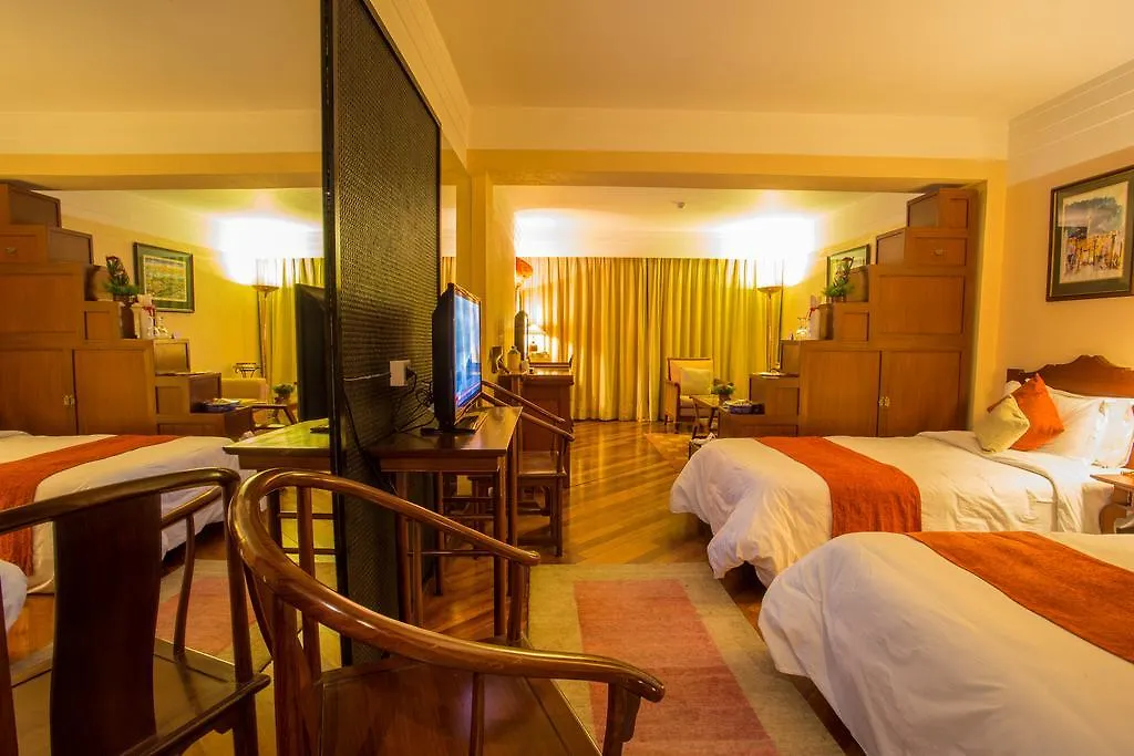*****  Hotel Shangri-La, Kathmandu Nepal
